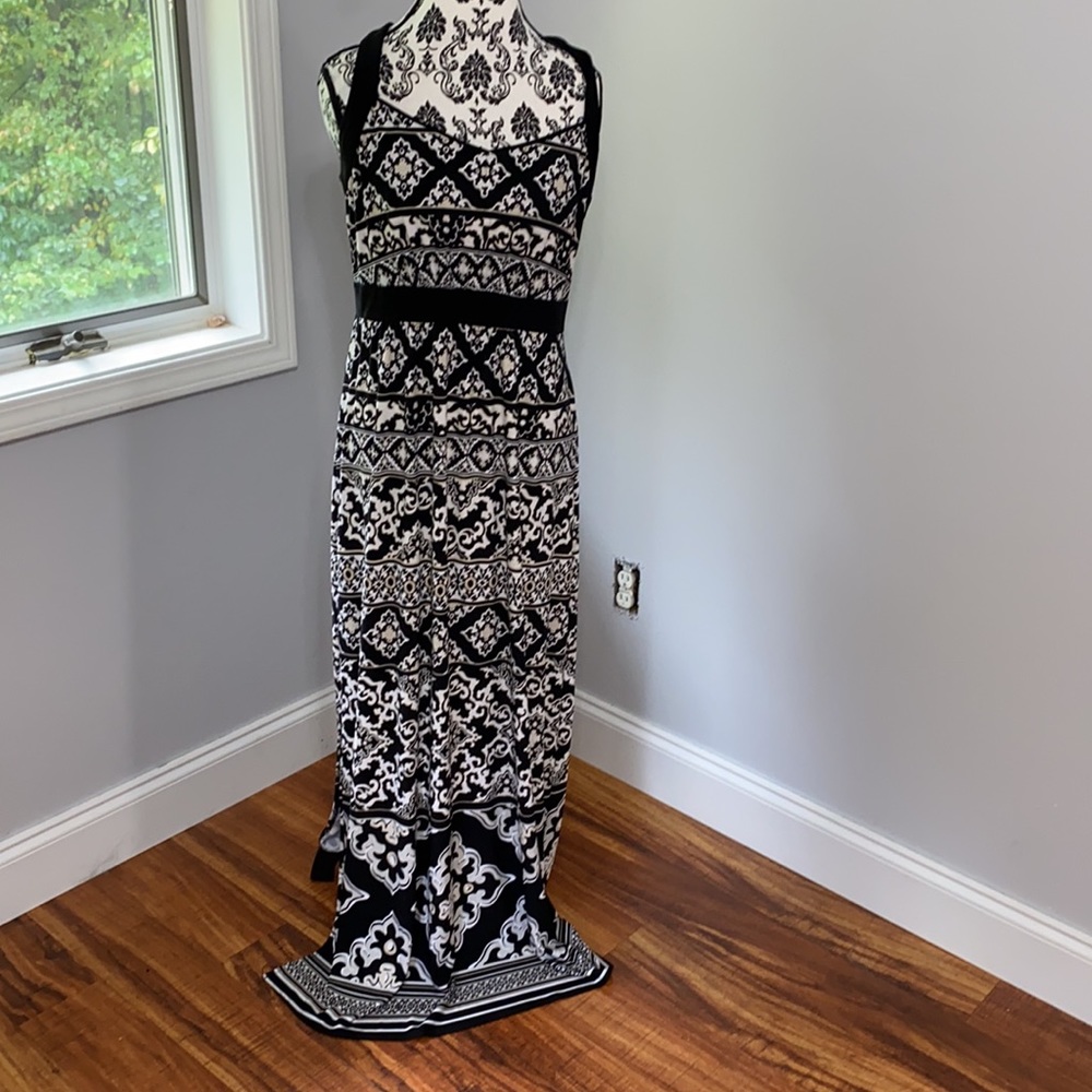 White House Black Market dress size medium